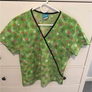 Flower scrub top